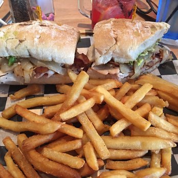 Brownstone Pancake Factory - Very good turkey sandwich - Breakfast & Brunch Near Me - Edgewater, New Jersey