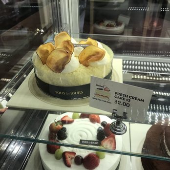 Tous Les Jours - Nice cakes on display - Bakeries Near Me - Paramus, New Jersey