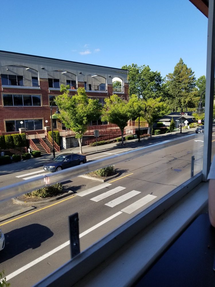 Tualatin Station