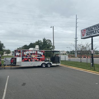 Smoke's BBQ - Set up at tractor supply in Manassas, Va. - Barbeque Near Me Smoke's BBQ - Set up at tractor supply in Manassas, Va. - Barbeque Near Me