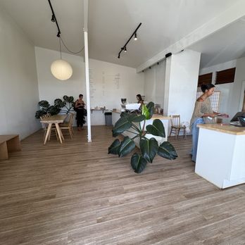 Aloha Roastery - Bakeries Near Me - Lihue, Hawaii