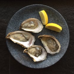 Terre Rouge - French kiss oysters
