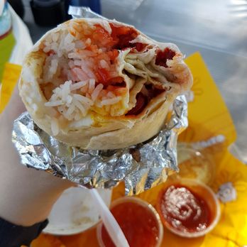 White Rabbit Truck - Bbq pork burrito - Filipino Near Me