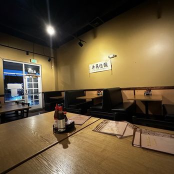 Zume Asian Cuisine - the dining area - Asian Fusion Near Me - Denver, Colorado