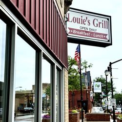 Louie's Grill - Exterior