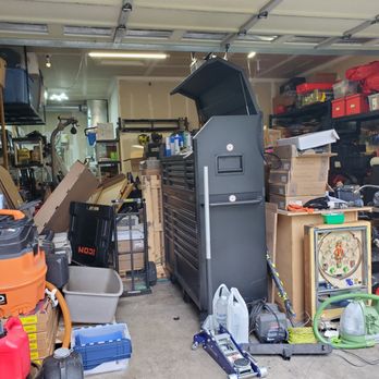 Kleanology - Garage before - Office Cleaning Near Me