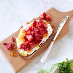 Thacker Berry Farms Strawberry Stand - Still waiting to check us out? Don't take long we only have a few weeks left! Fresh picked daily Strawberries all Non-GMO and Vine-ripened