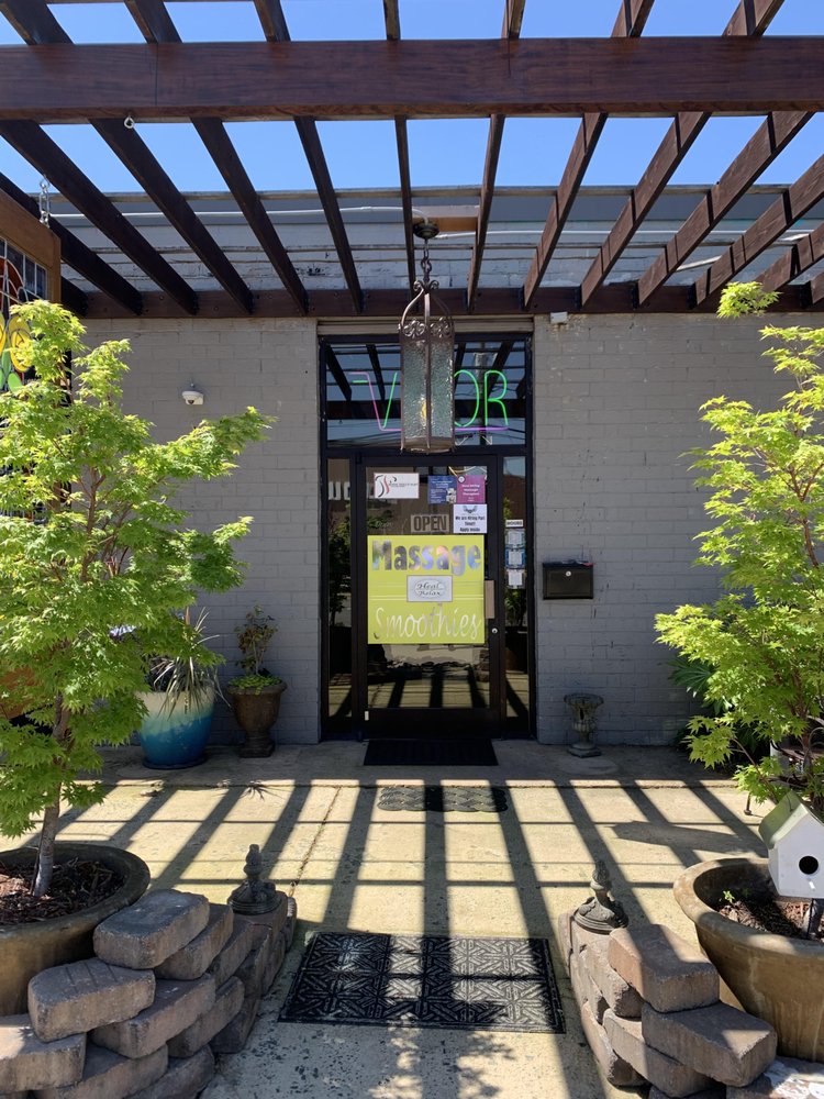 Mitty's Cannabis Cafe