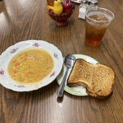Cali's Cottontail Cafe - Delicious Smokey chicken corn chowder