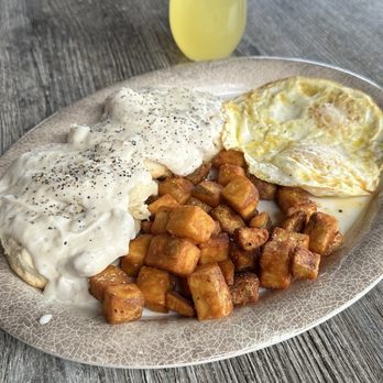 JD Campbell's - JD Jd's Biscuits and Gravy - Bars Near Me - Peoria, Arizona