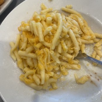 Pontchartrain Po-Boys - HALF EATEN MAC AND CHEESE! - Seafood Near Me - Mandeville, Louisiana