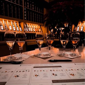 Cooper’s Hawk Winery & Restaurant - Wine tasting - New American Near Me - Richmond, Virginia