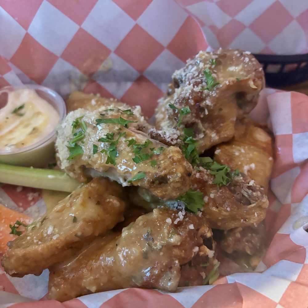 McCann's Tavern - Garlic parm wings, very meaty n saucy! - Steakhouses Near Me - Belmar, New Jersey