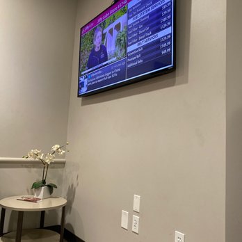 Jiffy Lube - Lobby - Oil Change Stations Near Me - Turlock, California