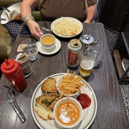 Grill cheese and pasta Grill cheese and pasta