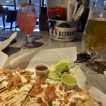 La Reforma Brewery - Breweries Near Me - Albuquerque, New Mexico