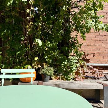 flagstaff baking co - Outdoor patio - Bakeries Near Me - Flagstaff, Arizona