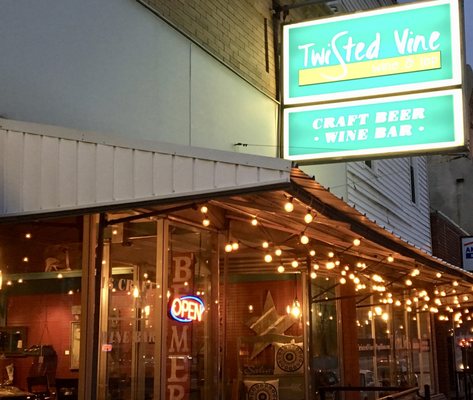 Twisted Vine by null