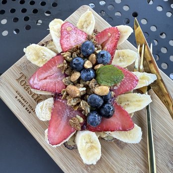 Toastique - PB Crunch Toast - Coffee & Tea Near Me - Ladera Ranch, California