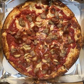 George's Deep Dish - The pizza - Pizza Near Me - Chicago, Illinois