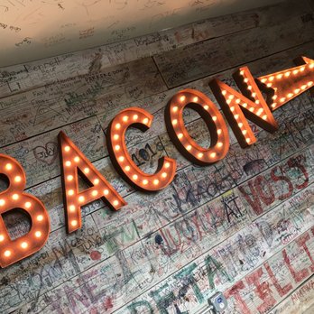 Shack Breakfast & Lunch - American Near Me - Frontenac, Missouri