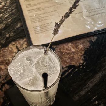 CW's Gin Joint - Cocktail Bars Near Me - Tampa, Florida
