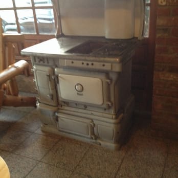 Fernandes steakhouse - Old stove - Portuguese Near Me - Newark, New Jersey Fernandes steakhouse - Old stove - Portuguese Near Me - Newark, New Jersey