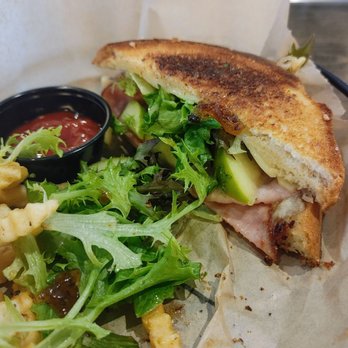 The Brass Tap - Prosper - Orchard ham and cheese - Beer Bar Near Me - Prosper, Texas The Brass Tap - Prosper - Orchard ham and cheese - Beer Bar Near Me - Prosper, Texas