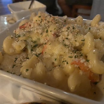 Finback Alehouse - Lobster and crab Mac & cheese - Gastropubs Near Me - Bar Harbor, Maine