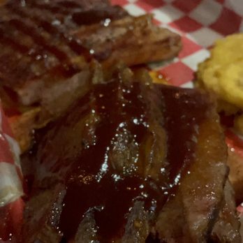 Famous Dave's - St. Louis Rib and Meat Combo - Barbeque Near Me - Doral, Florida Famous Dave's - St. Louis Rib and Meat Combo - Barbeque Near Me - Doral, Florida