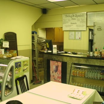 Vegan Pizza House - restaurant inner - Vegan Near Me - Vancouver, British Columbia Vegan Pizza House - restaurant inner - Vegan Near Me - Vancouver, British Columbia