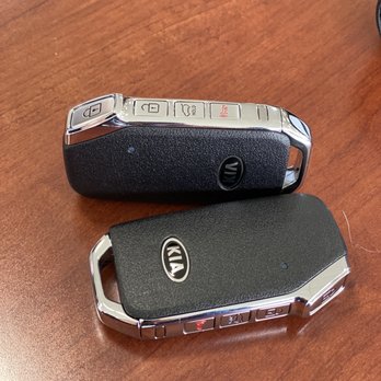 Hilltop Kia - Keys to my 2020 Telluride. - Car Dealers Near Me - Richmond, California Hilltop Kia - Keys to my 2020 Telluride. - Car Dealers Near Me - Richmond, California
