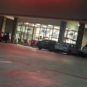 Buc-ee's - Gas Stations Near Me - New Braunfels, Texas