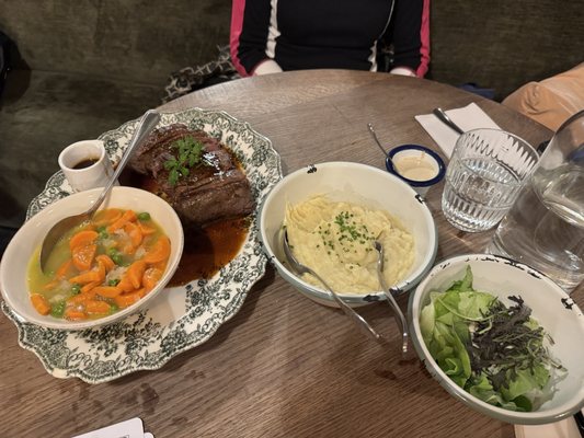 Mémé Gusta by null