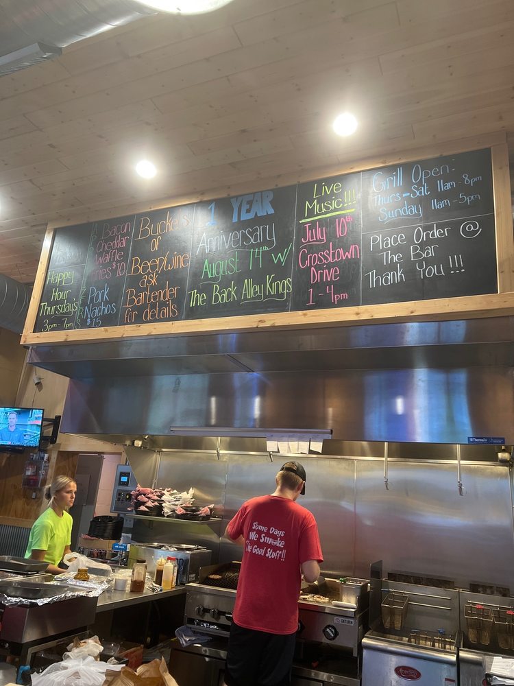 Johnny B's Rolling Smoke Logo