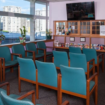 Honolulu Keiki Dental - Waiting room with magazines for children and adults. - Pediatric Dentists Near Me - Honolulu, Hawaii Honolulu Keiki Dental - Waiting room with magazines for children and adults. - Pediatric Dentists Near Me - Honolulu, Hawaii