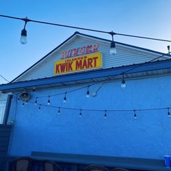 Islander Kwik Mart No 2 - Back patio dining area
