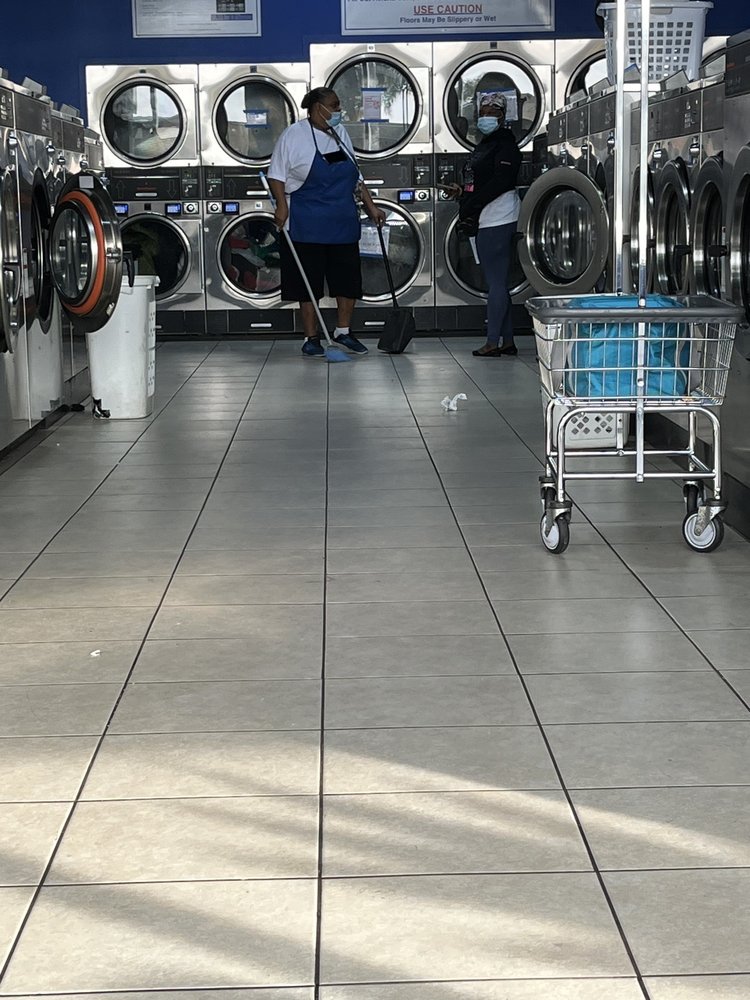 ADVANTAGE LAUNDRY VALLEJO Updated October 2024 28 Photos & 65