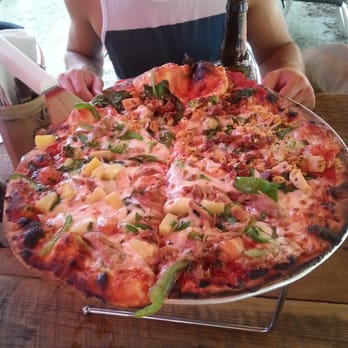 Wild Tomato - 1/2 Green and Gold 1/2 Pulled BBQ Pork - Pizza Near Me - Fish Creek, Wisconsin Wild Tomato - 1/2 Green and Gold 1/2 Pulled BBQ Pork - Pizza Near Me - Fish Creek, Wisconsin