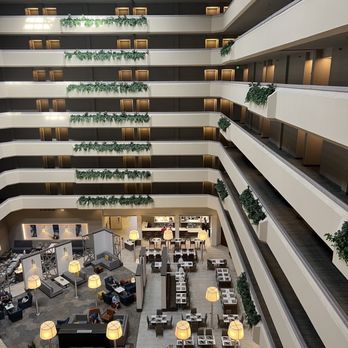 Hilton Fort Collins - Inside - Hotels Near Me - Fort Collins, Colorado