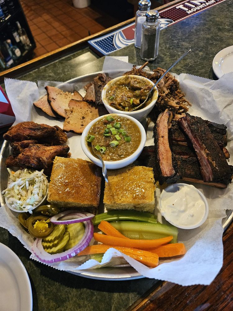 Social spots from Mo Jeauxs