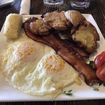 CRAFTkitchen - Egg and bacon meal - New American Near Me - Henderson, Nevada