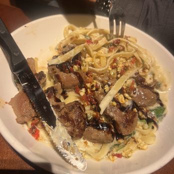 Olive Garden Italian Restaurant - Steak Gorgonzola Alfredo - Italian Near Me - Chicago, Illinois Olive Garden Italian Restaurant - Steak Gorgonzola Alfredo - Italian Near Me - Chicago, Illinois