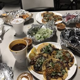 Tacos dorados de Al pastor , Tacos enchilados de Birria Mulitas Al pastor Tacos dorados de Al pastor , Tacos enchilados de Birria Mulitas Al pastor