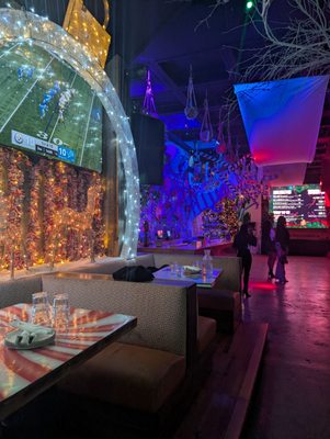 Tree House Chicago by null