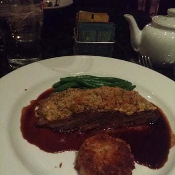 Avenue Restaurant - Pomme Favorite Short Rib - New American Near Me - Clayton, Missouri
