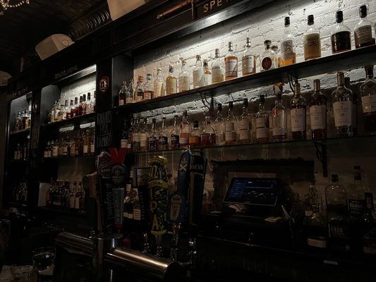 Caledonia Bar by null