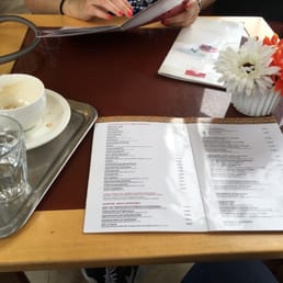 Seated at dirty table, ¿wtf? Seated at dirty table, ¿wtf?