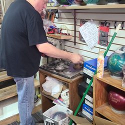 Romeo's Trophies & Awards - Romeo Jr. weighs new balls for drilling.