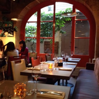 Le Christine - Rear dining room - French Near Me - Paris, 01 Le Christine - Rear dining room - French Near Me - Paris, 01